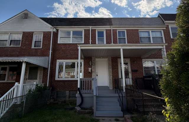 932 Elton Ave For Rent !
