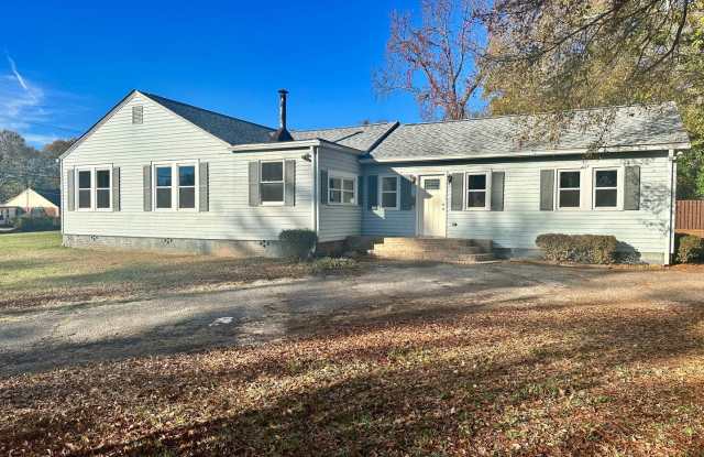 312 Old Augusta Road Greenville, SC 29605