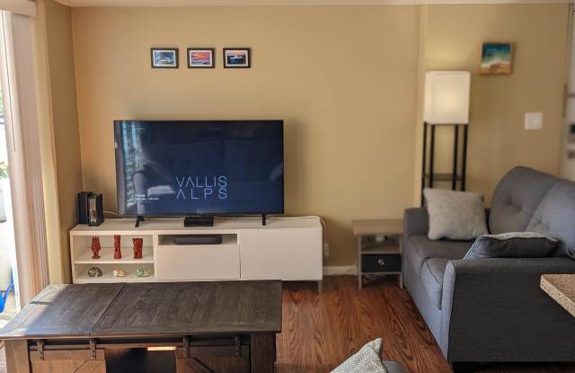 1690 Ala Moana Boulevard - 605