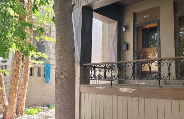 Photo of Beautiful 2 Bedroom Townhouse!