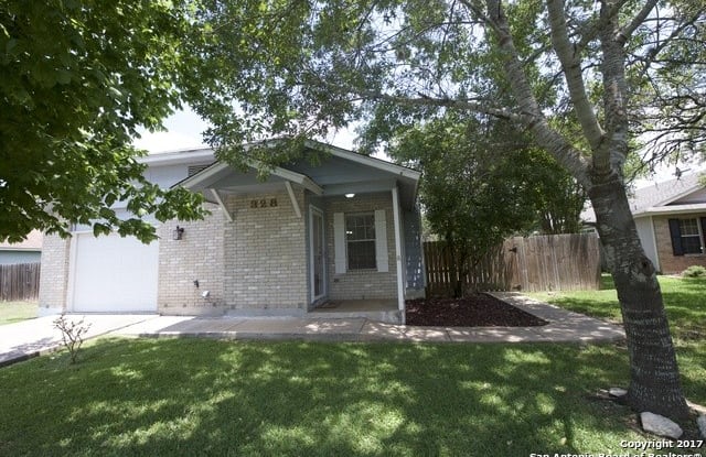 328 BENTWOOD DR - 328 Bentwood Drive, Boerne, TX 78006