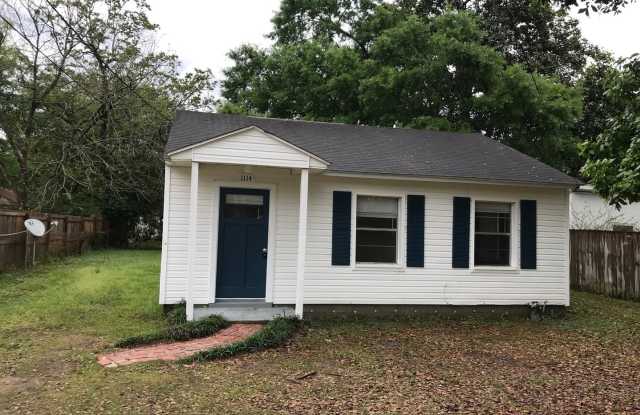 1114 N 48th Ave Pensacola. MOVE IN SPECIAL: HALF OFF first full month of rent!!!