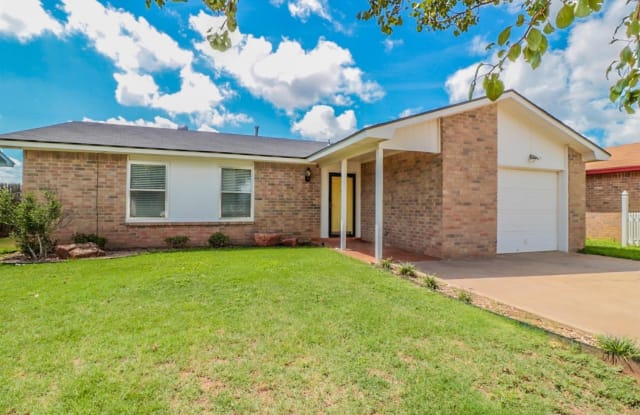 2204 Norwich Avenue - 2204 Norwich Avenue, Lubbock, TX 79407