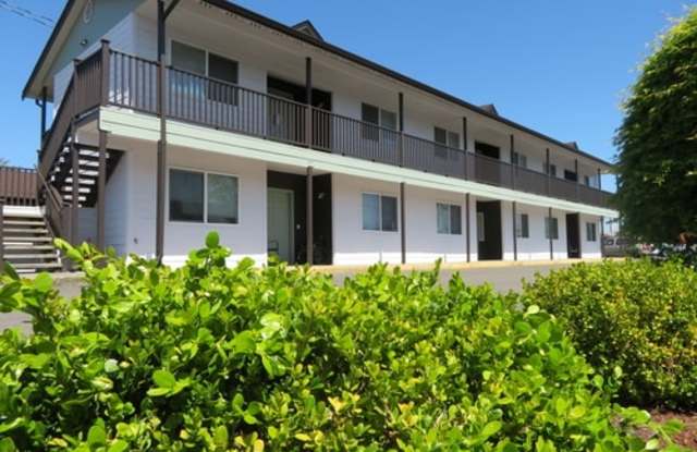 1090 Columbia Avenue, 102