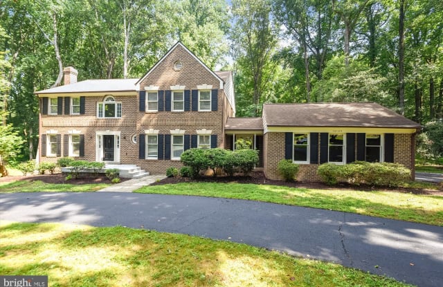 10125 WENDOVER DRIVE - 10125 Wendover Drive, Wolf Trap, VA 22181