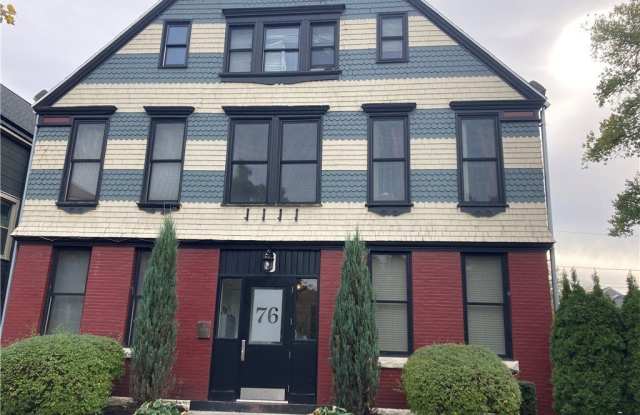 Photo of 76 Tracy Street unit: 4