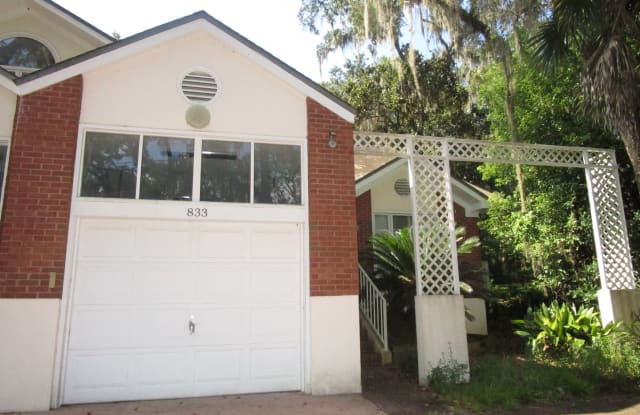 833 Circle Drive - 833 Circle Drive, Tallahassee, FL 32301