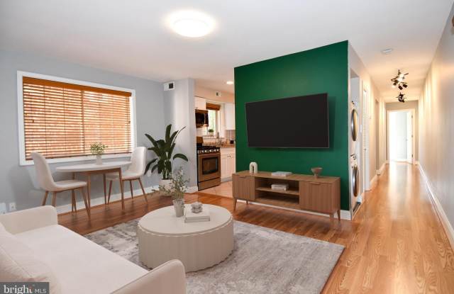 Photo of 718 PARK Road NW unit: 4