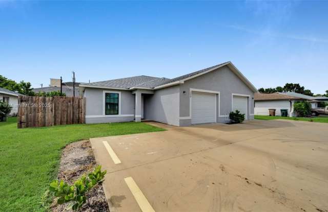 Photo of 326 Se 16th Pl