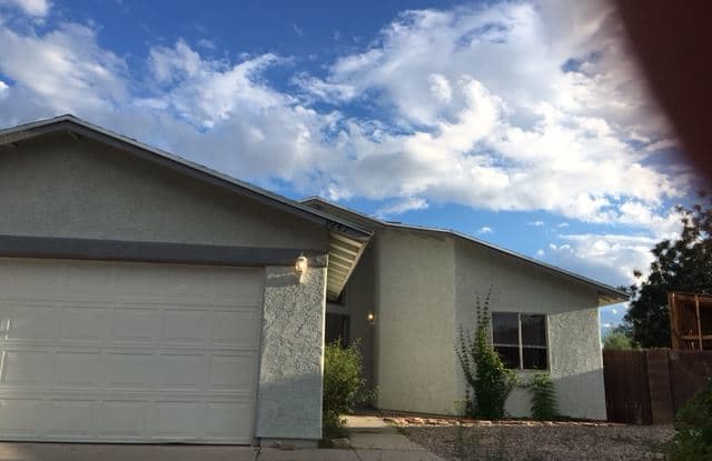 9241 W Monmouth CT - 9241 N Monmouth Ct, Casas Adobes, AZ 85742