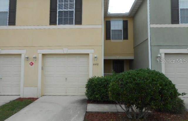 640 CRESTING OAK CIRCLE