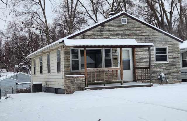 Photo of 3911 Kansas Avenue Omaha, NE 68111