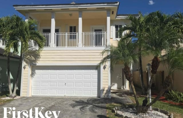 397 Northeast 35th Avenue - 397 NE 35th Ter, Homestead, FL 33033