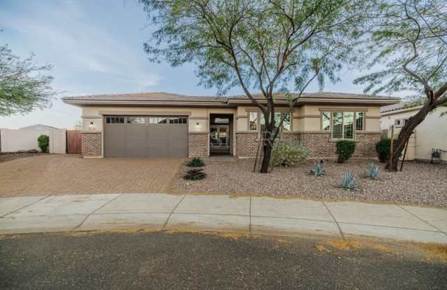 10005 W Spur Dr