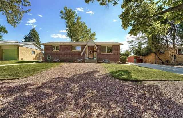 12152 E Dakota Ave