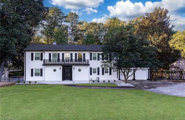 Photo of 200 W Paces Ferry Road NW