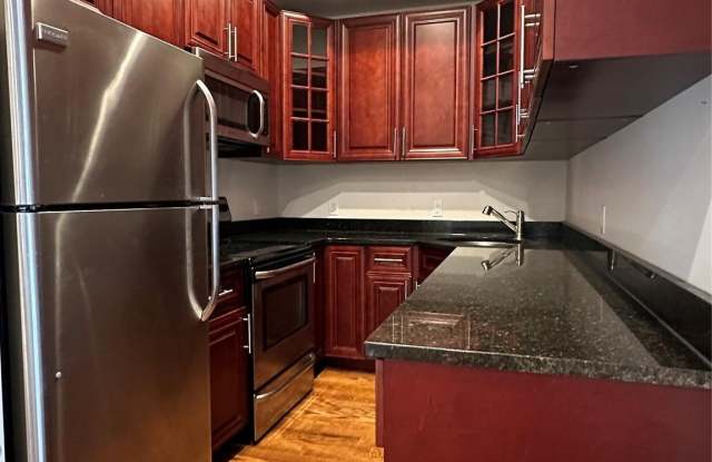 157-161 Post Avenue unit: 203