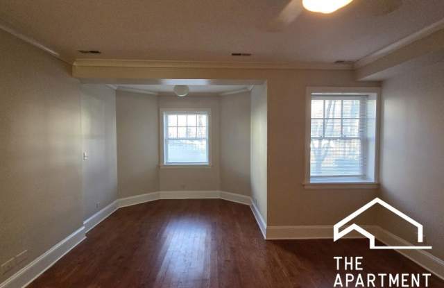 4906 North Washtenaw Ave.