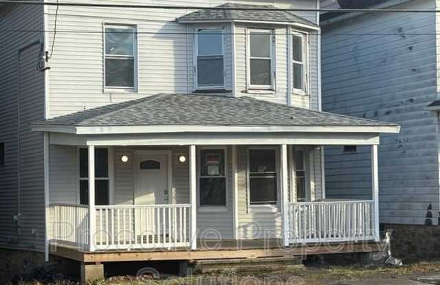 Photo of 415 S Main Avenue