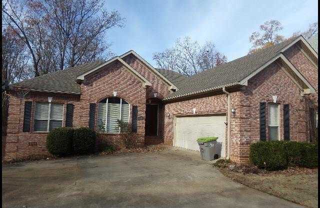 3153 Stonewall Drive