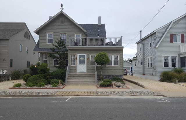 13 Brown Avenue - 13 Brown Avenue, Lavallette, NJ 08735