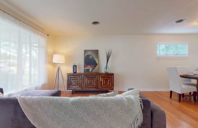 643 Brightwood Pl