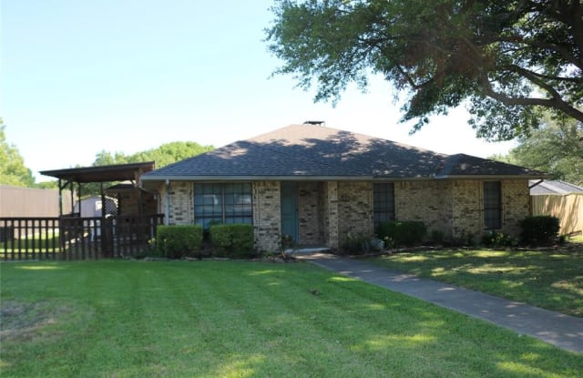 402 Bradshaw Street - 402 Bradshaw Street, Cedar Hill, TX 75104