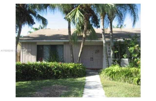 Photo of 11020 SW 141 AV