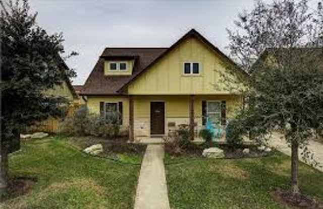 Photo of 4 Bedroom Home Near the Barracks and on Bus Route! AUGUST MOVE IN!