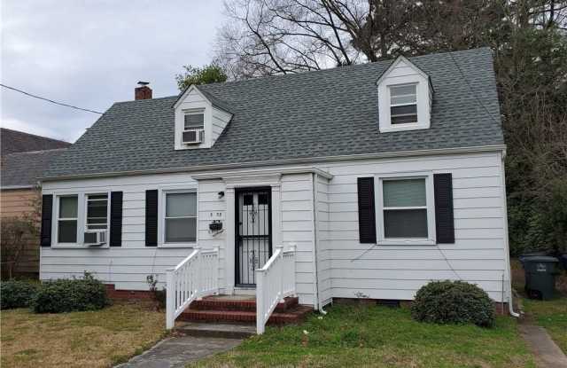 5905 Hampton Boulevard