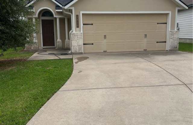 2810 Silver Oak Drive