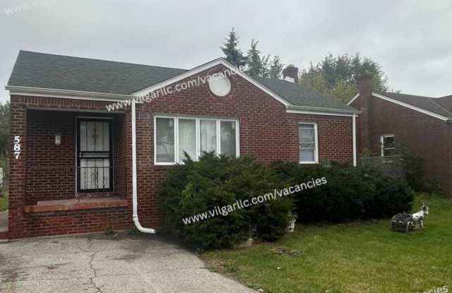 Photo of Spacious  Updated 2 large bedrooms  2 full bathrooms Home in Gary, IN