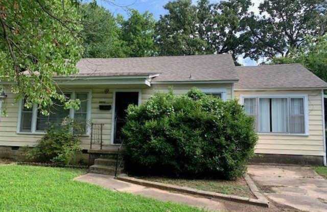 Renovated Single Family Home in Park Hill - 2016 South R Street, Fort Smith, AR 72901