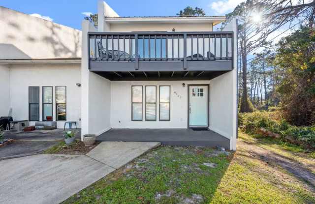 Coastal Living in the Heart of Panama City Beach! *Available FULLY FURNISHED!*