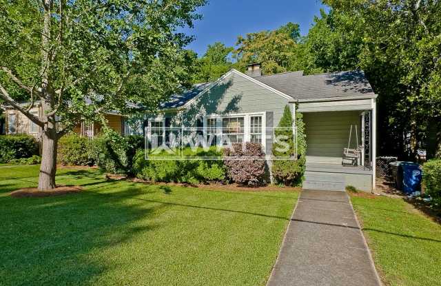 Charming 2BR/1BA Bungalow in Crestwood South