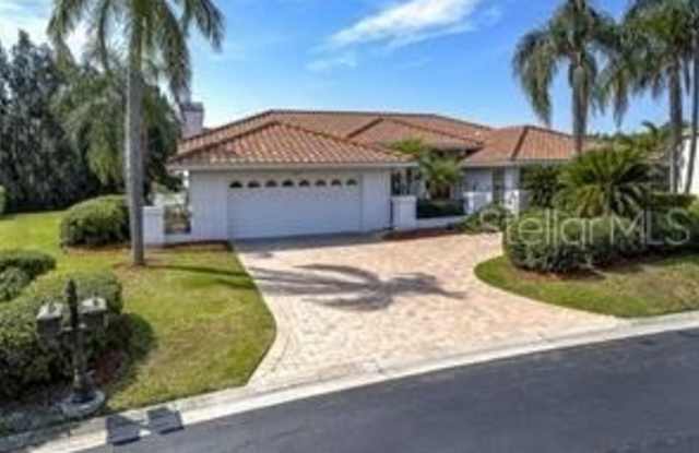4931 FALLCREST CIRCLE