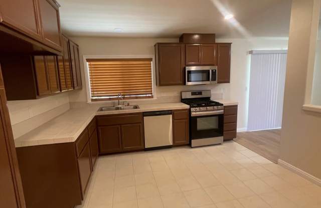 30750 Avenida Juarez