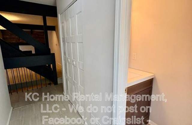 8027 N. Stoddard Ave.