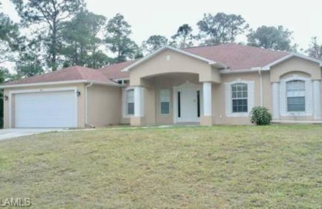 940 Brainard ST E - 940 Brainard St E, Lehigh Acres, FL 33974