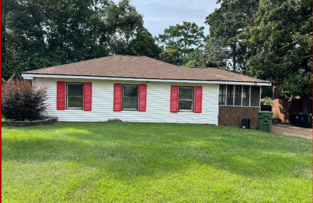 616 W Shawnee Dr