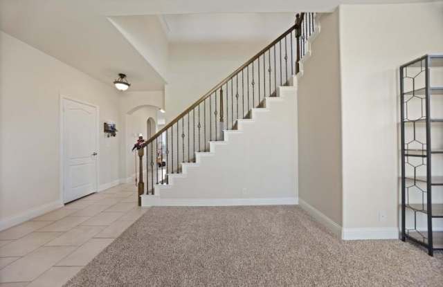 1076 Imperial Eagle Road