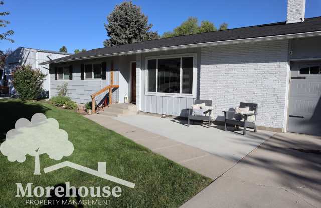 10440 Meadow Lark Dr