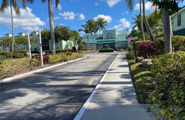 4090 N Pine Island Rd