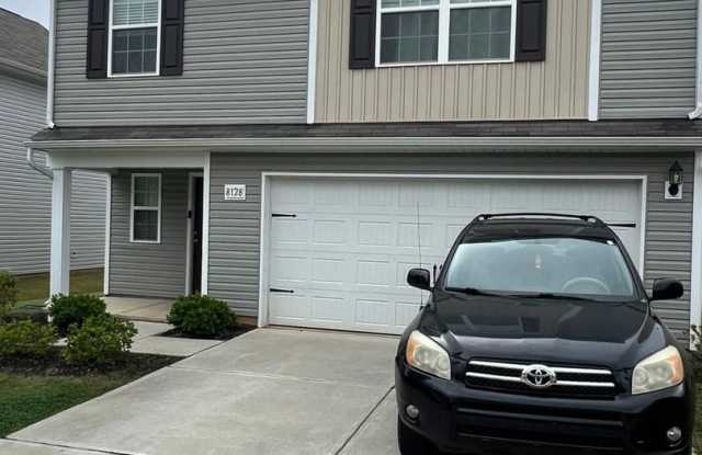 Spacious 4BR House in Charlotte