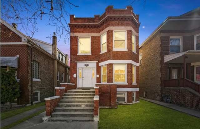 Cozy 2BR in Cicero