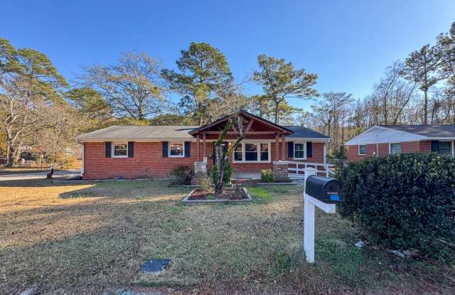 Photo of Charming 3 Bed 1.5 Bath Home with Flex Room