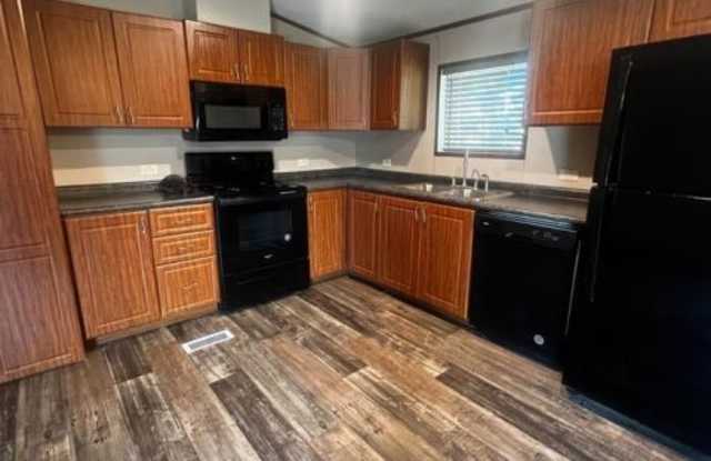 402 Sparrow Dr.