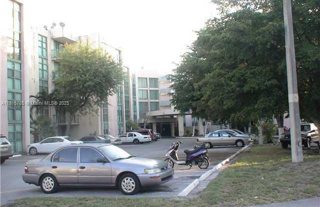 Photo of 11800 SW 18 ST