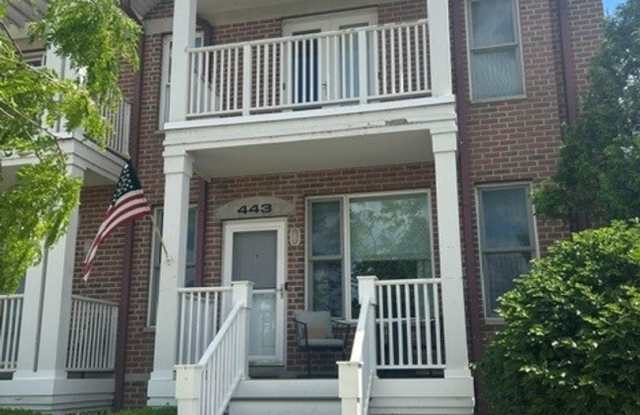 Beautiful 3 bedroom townhome in Harbor Park!