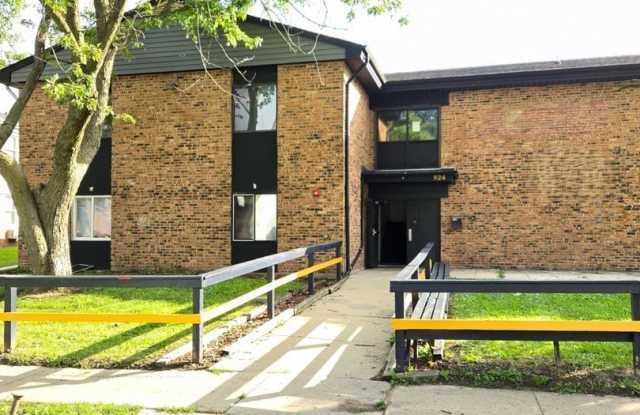 Photo of 924 Greenbrier Road